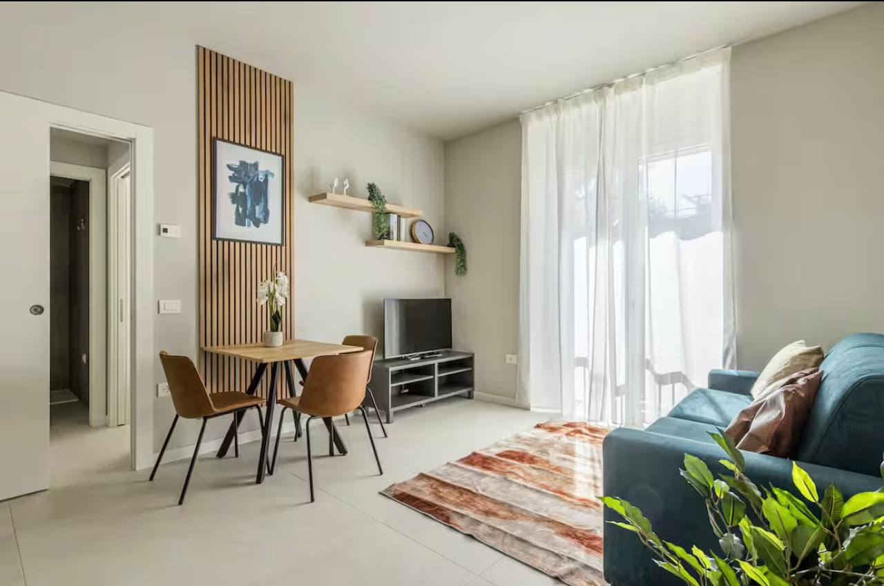 italy apartment 2